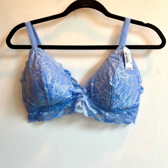 La Vie en Rose Blue Lace Triangle Cup Bralette with Scalloped Trim - Picture 2 of 5
